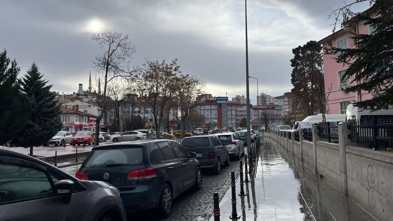 Konya bereketle coşuyor! Yağışlar kenti sardı, yarın kar da var 17